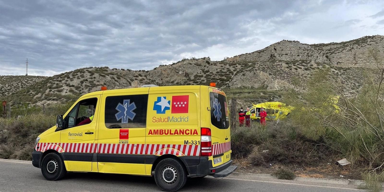 Muere un hombre aplastado por el coche que estaba reparando en Aranjuez
