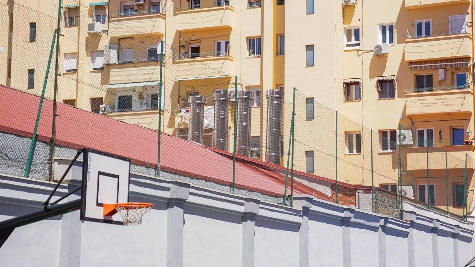 El Ayuntamiento de Madrid inspecciona 24 cocinas fantasma y detecta en 15 de ellas "defectos de distribución", no de olores o ruido