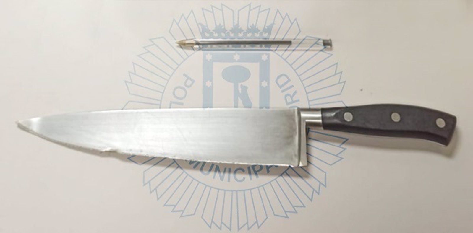 Detenido un hombre por atacar a otro con un cuchillo de 24 cm en una plaza en Lavapiés