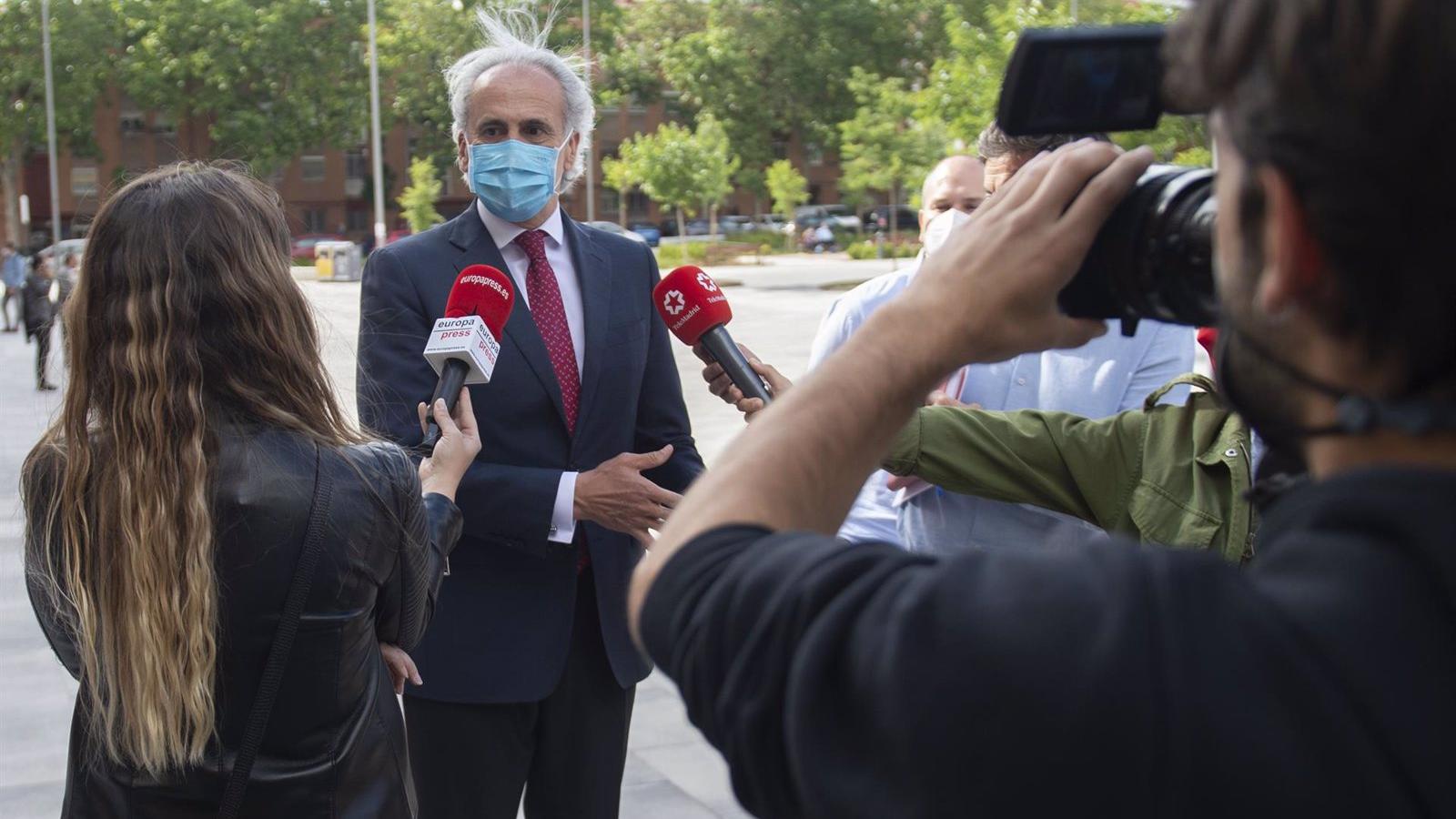 Escudero asegura que no se cerrará ningún centro de salud este verano