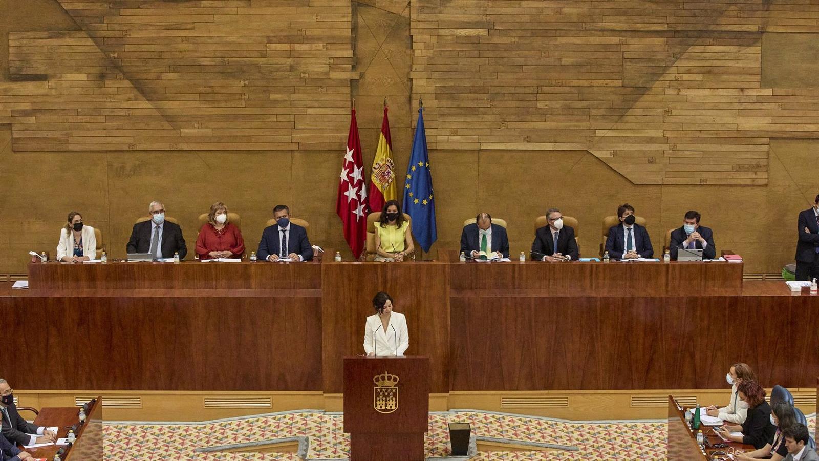 Díaz Ayuso anuncia un Plan para la descarbonización y contra el cambio climático