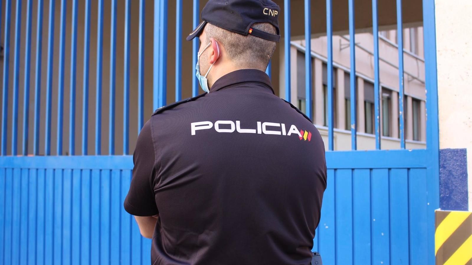 Detenido en Valladolid por cuatro atracos con arma de fuego en el distrito madrileño de Puente de Vallecas