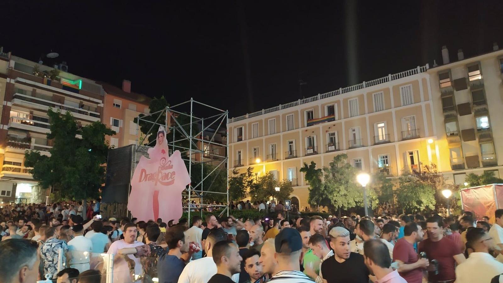 1.200 multas por botellón el fin de semana de Orgullo en Madrid cuando en todo junio fueron 3.000