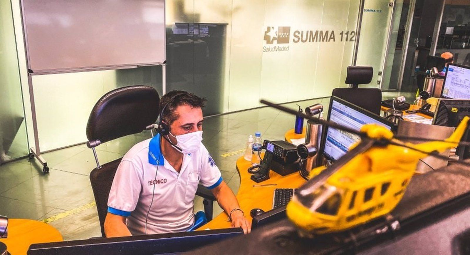 Herido grave un trabajador al ser golpeado por un palé de 300 kilos