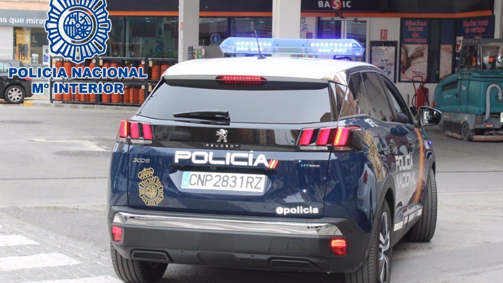 Detenidos dos vecinos de Torrejón y Talavera por atracar con violencia a un representante de joyas en Mérida