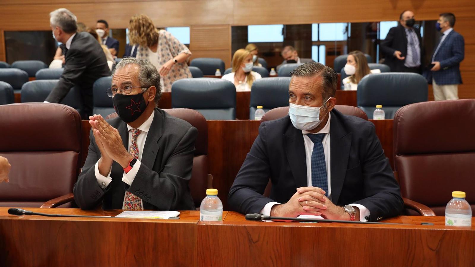 Ossorio ve "imposible" mantener las ratios de la pandemia en las aulas pero se compromete a continuar bajándolas