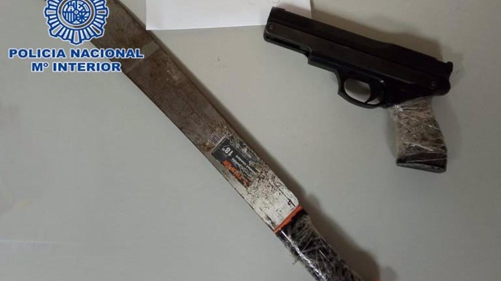 Detienen a 'El Ruso', hermano de 'Goyito', tras chocar contra una patrulla de la Policía en una persecución