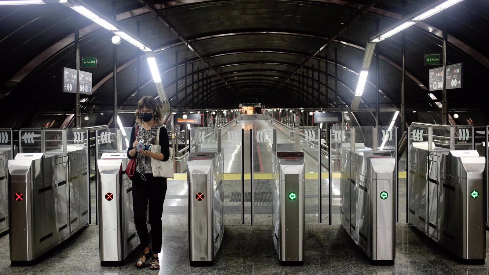 La línea 9 de Metro entre Colombia y Plaza de Castilla cerrará del 1 al 31 de agosto por trabajos de mejora