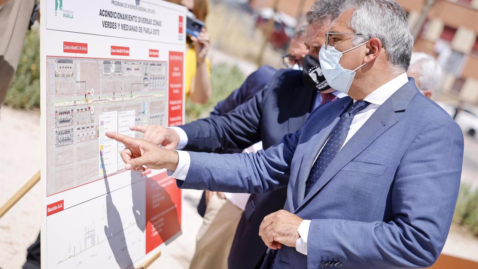 La Comunidad inaugura más de un kilómetro de zonas verdes en el barrio de Parla Este tras invertir 1,2 millones