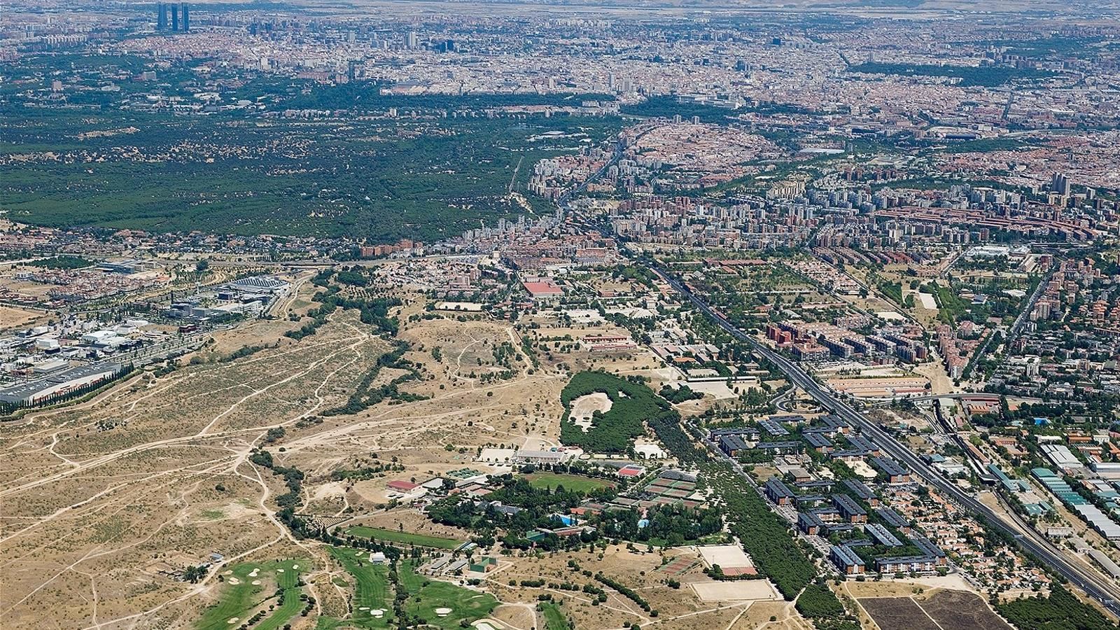 Martínez-Almeida dice que "la pelota" de Operación Campamento está "en el tejado del Gobierno" y apela a Defensa y Transportes