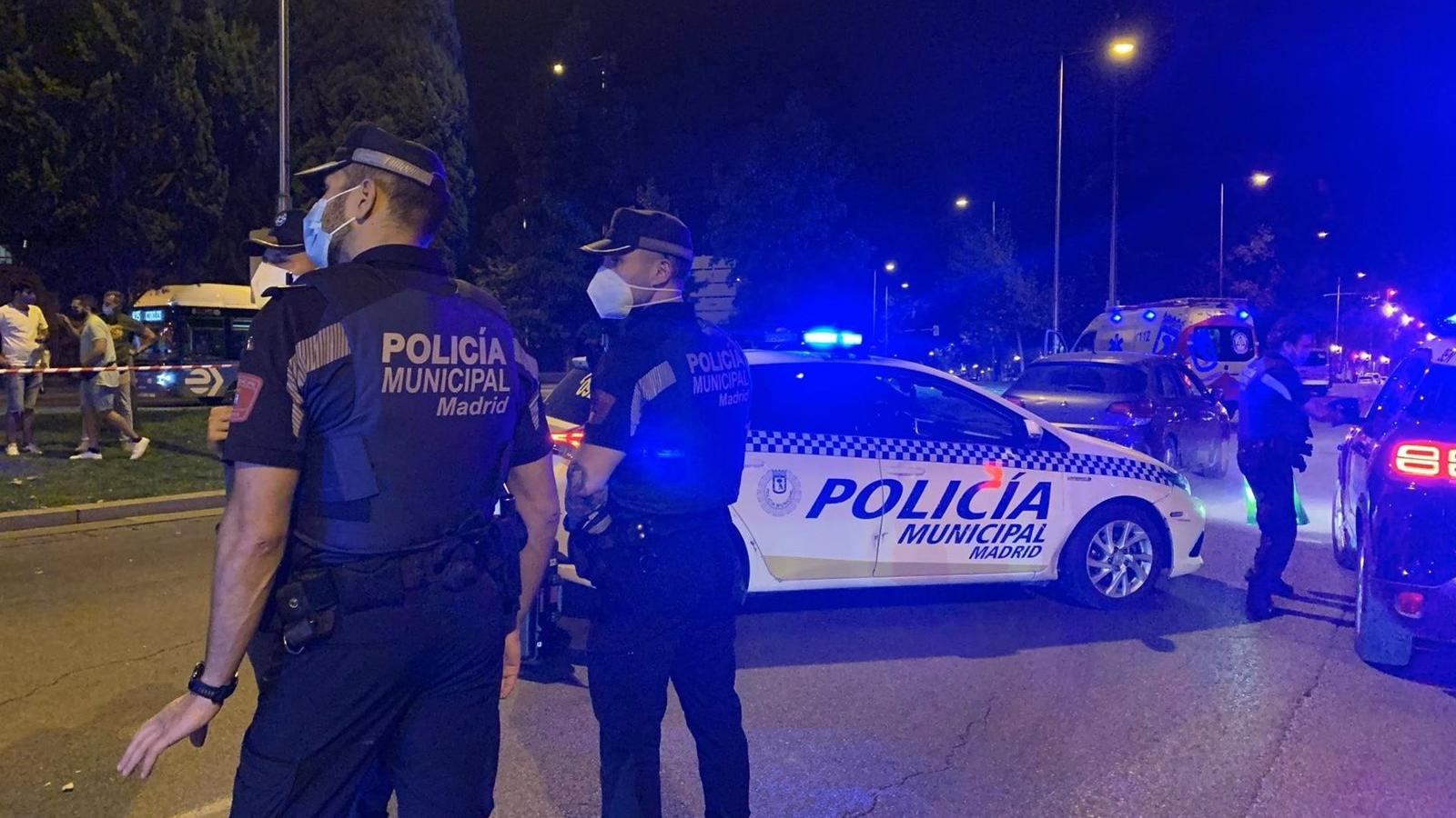 Herida muy grave una mujer por un atropello en la Plaza del Emperador Carlos V de Madrid