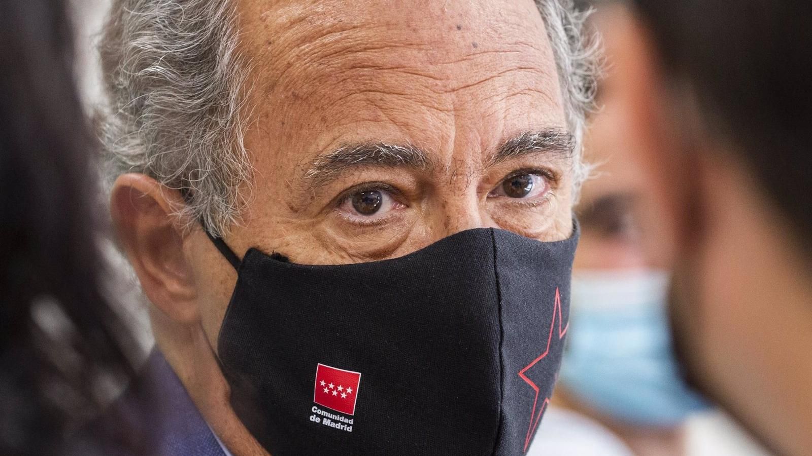 La mascarilla será obligatoria tanto en el interior de las aulas como en los recreos al comienzo de curso La mascarilla será obligatoria tanto en el interior de las aulas como en los recreos al comienzo de curso