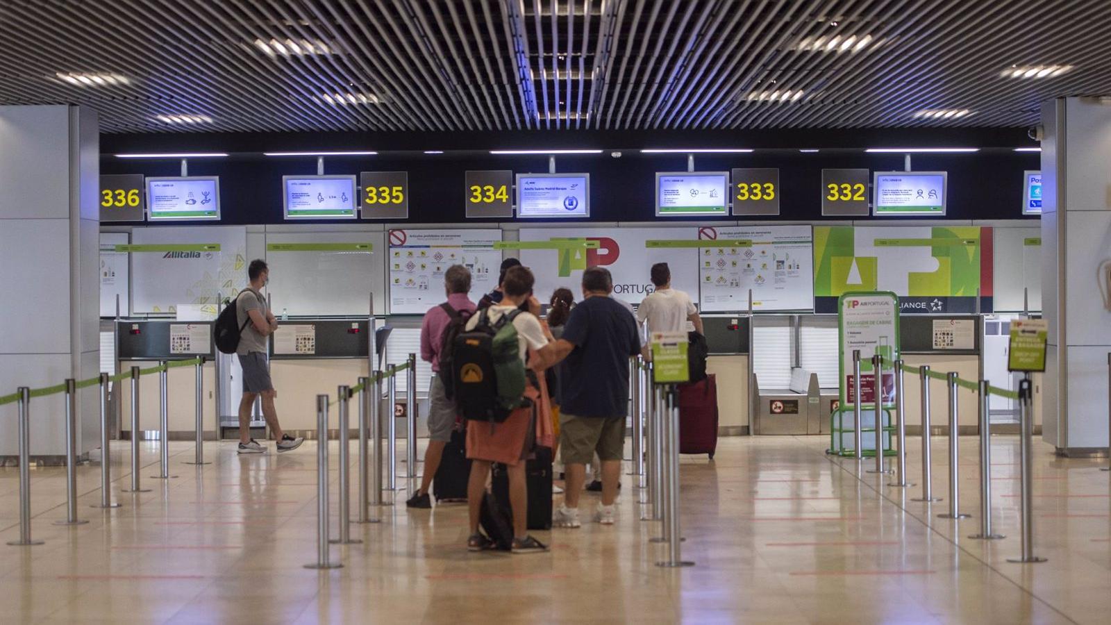 Barajas registrará 2.835 vuelos en la operación retorno de verano, un 51,3% más que el año pasado