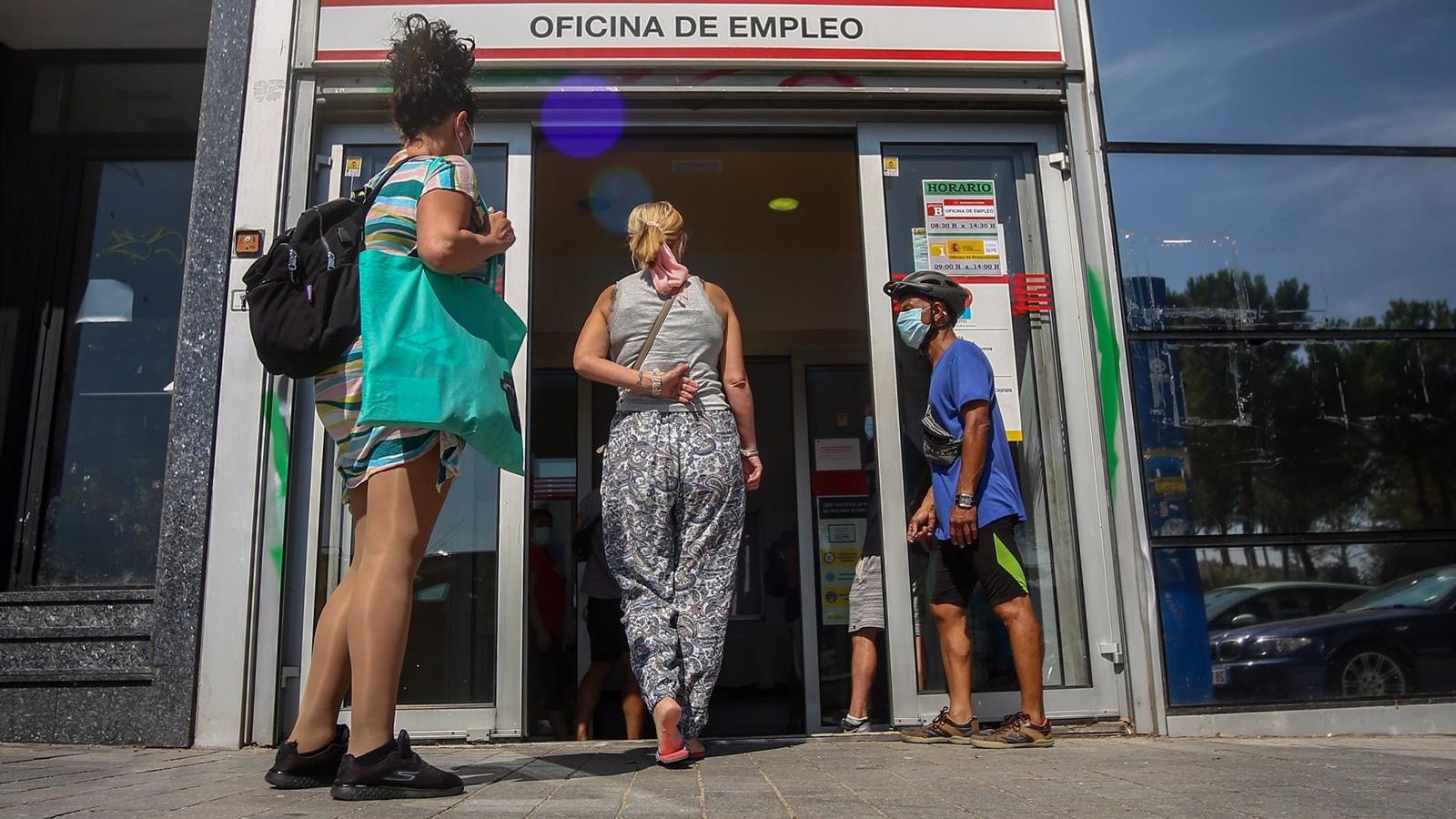 Los trabajadores afectados por despidos colectivos llegan en Madrid a los 7.737 hasta junio