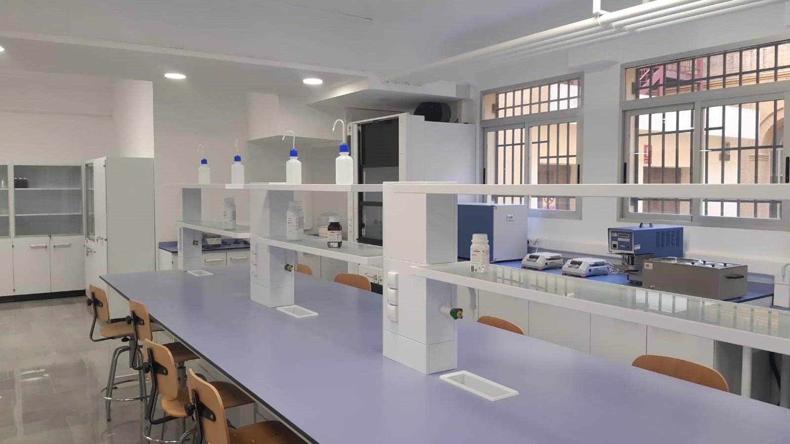 Más de 1.500 alumnos de FP se benefician de una donación de material de laboratorio por parte de Scharlab