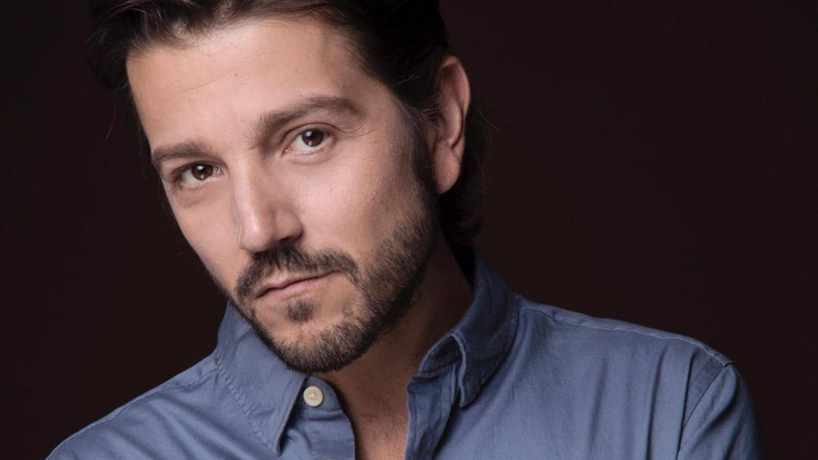 El actor Diego Luna recibirá el Premio Platino de Honor el 3 de octubre en Madrid