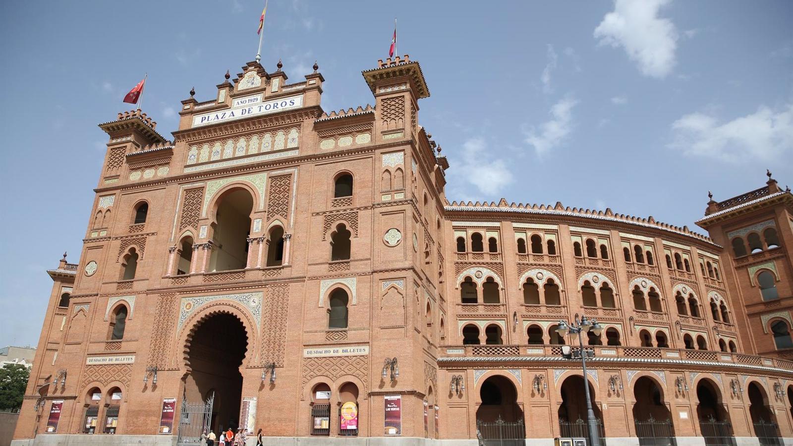 Las plazas de toros, casas de apuestas o zoológicos aumentan su aforo hasta el 75% desde hoy