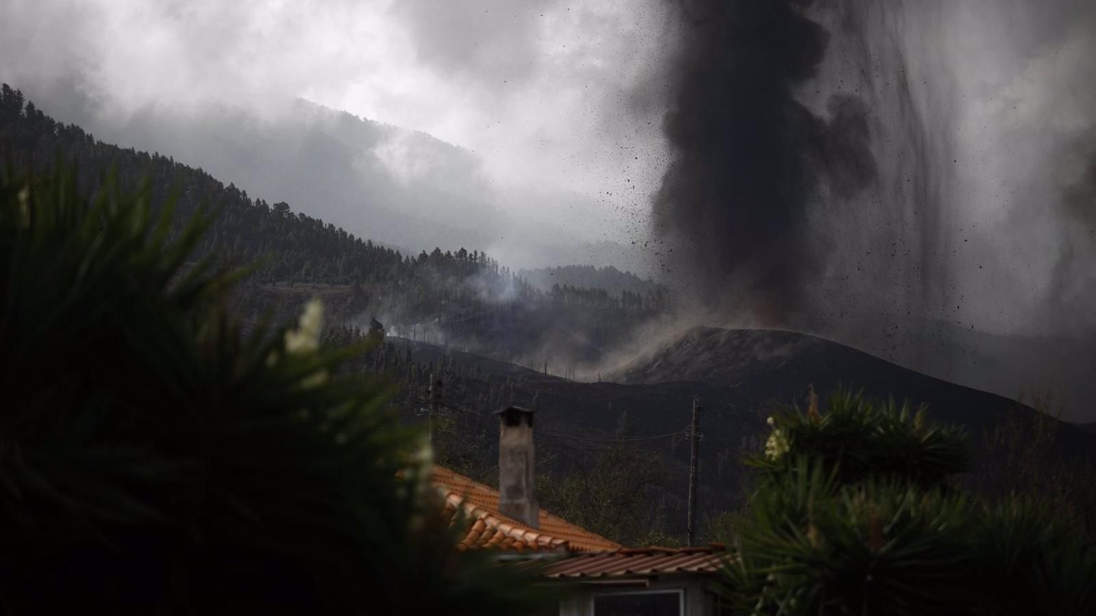 La Comunidad de Madrid ofrece su ayuda a La Palma y toda la "cercanía y solidaridad" a sus habitantes