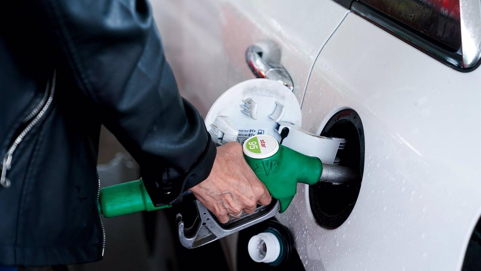 La gasolina sube un 1,24% y marca precios máximos desde septiembre de 2013