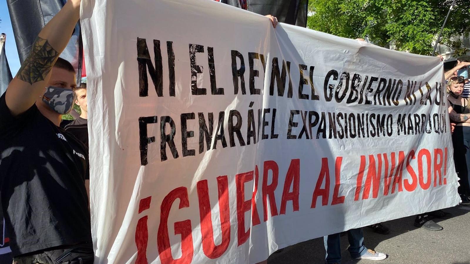 El fiscal denuncia a la líder de Bastión Frontal por "apremiar" a la violencia contra marroquíes y musulmanes