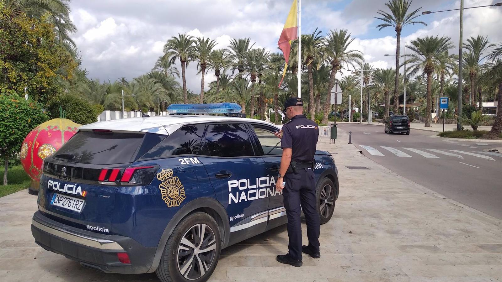 La Policía desarticula una organización dedicada a falsear tarjetas de solicitantes de asilo