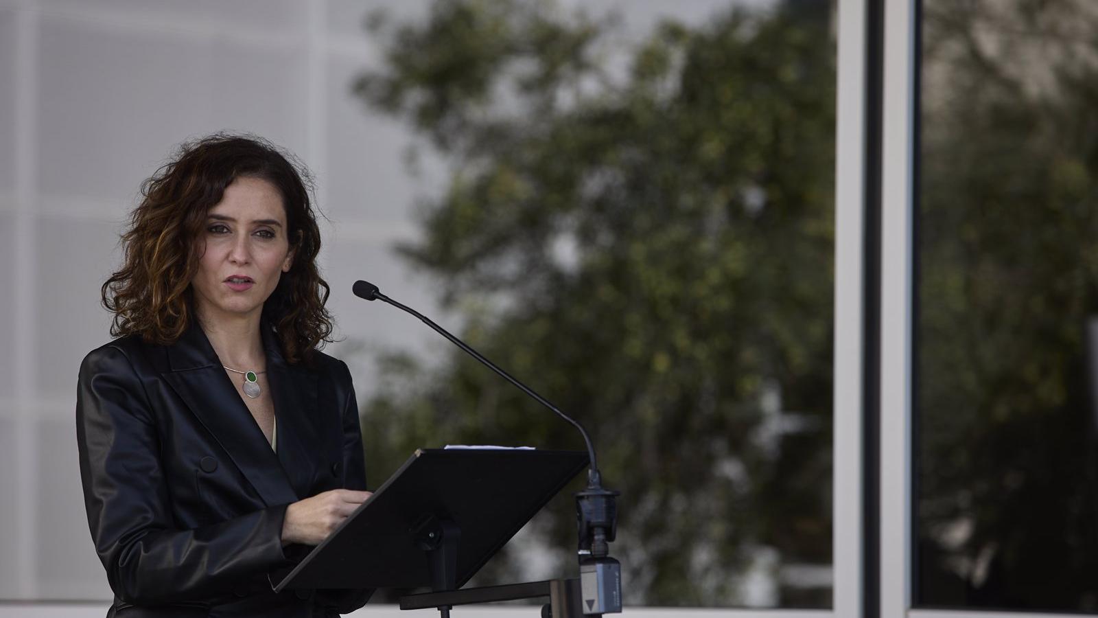 Díaz Ayuso reconoce "una situación complicada" en el PP de Madrid pero asegura que "todo acabará bien"