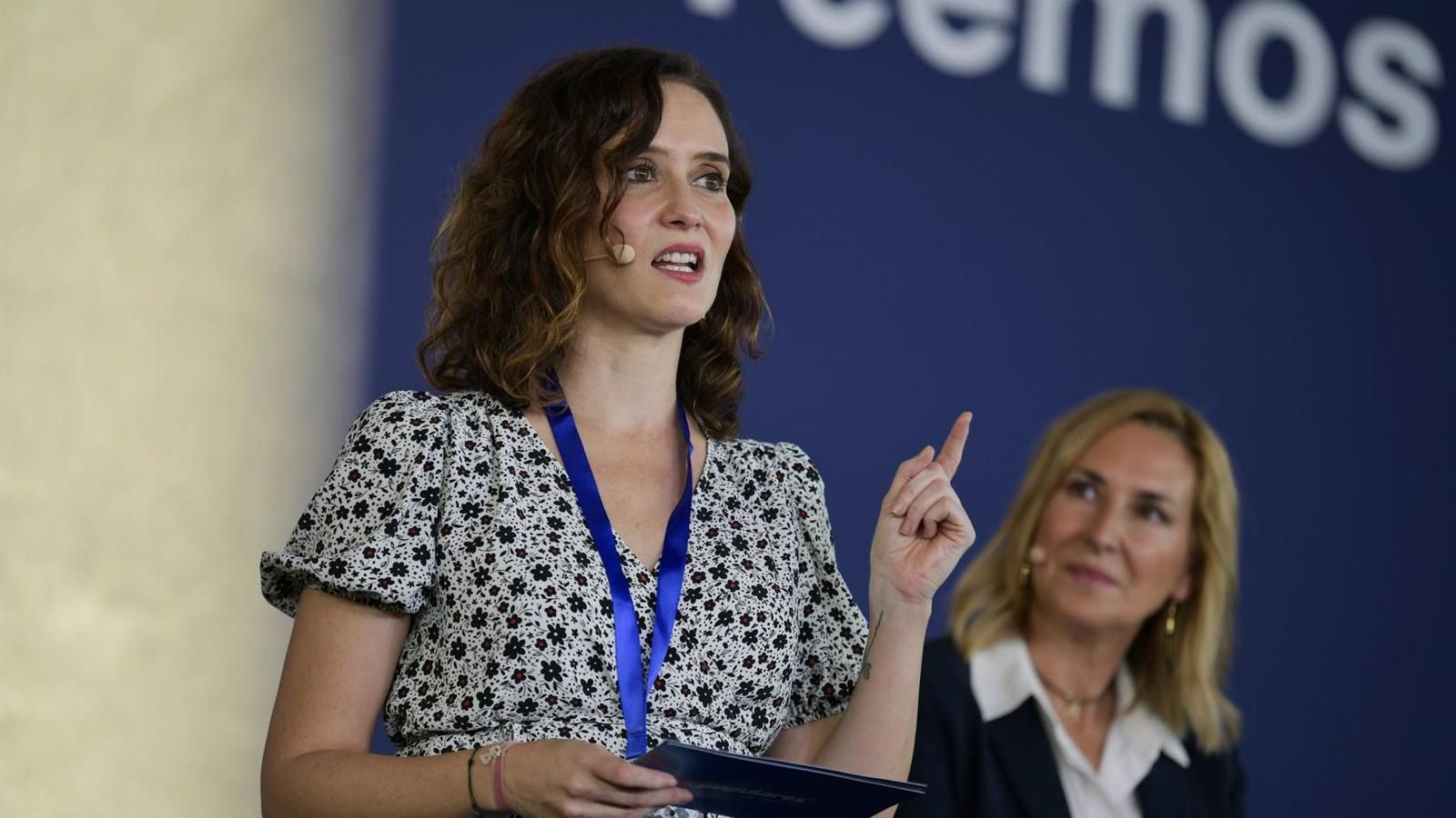 Díaz Ayuso subraya que su "problema es Pedro Sánchez, no Pablo Casado"