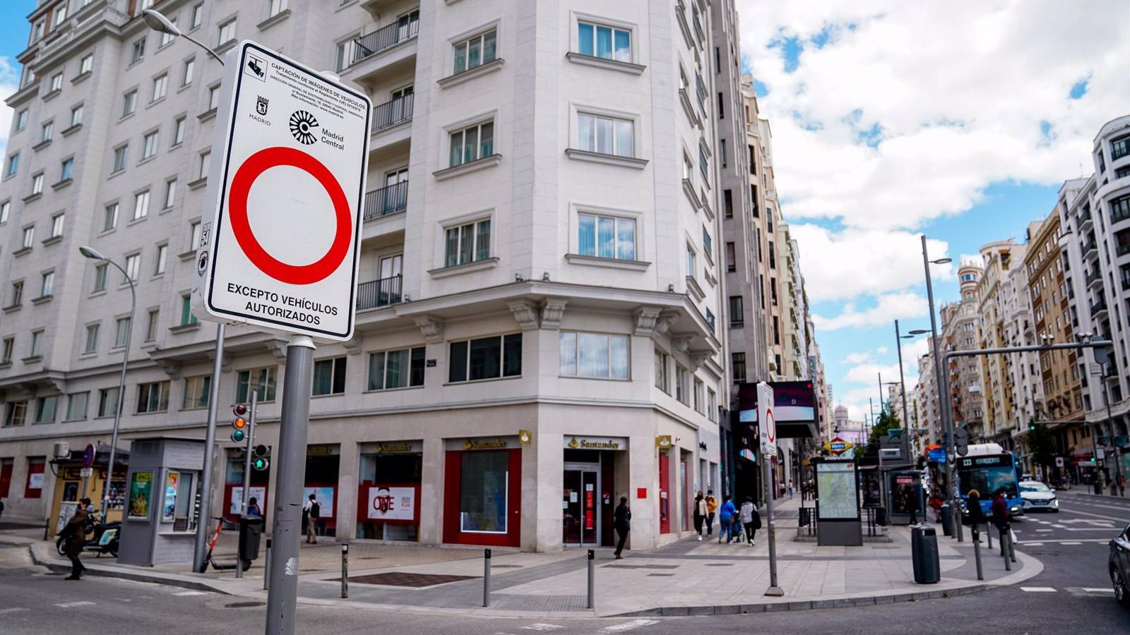 El Ayuntamiento de Madrid prevé ingresar casi 200 millones en multas de circulación