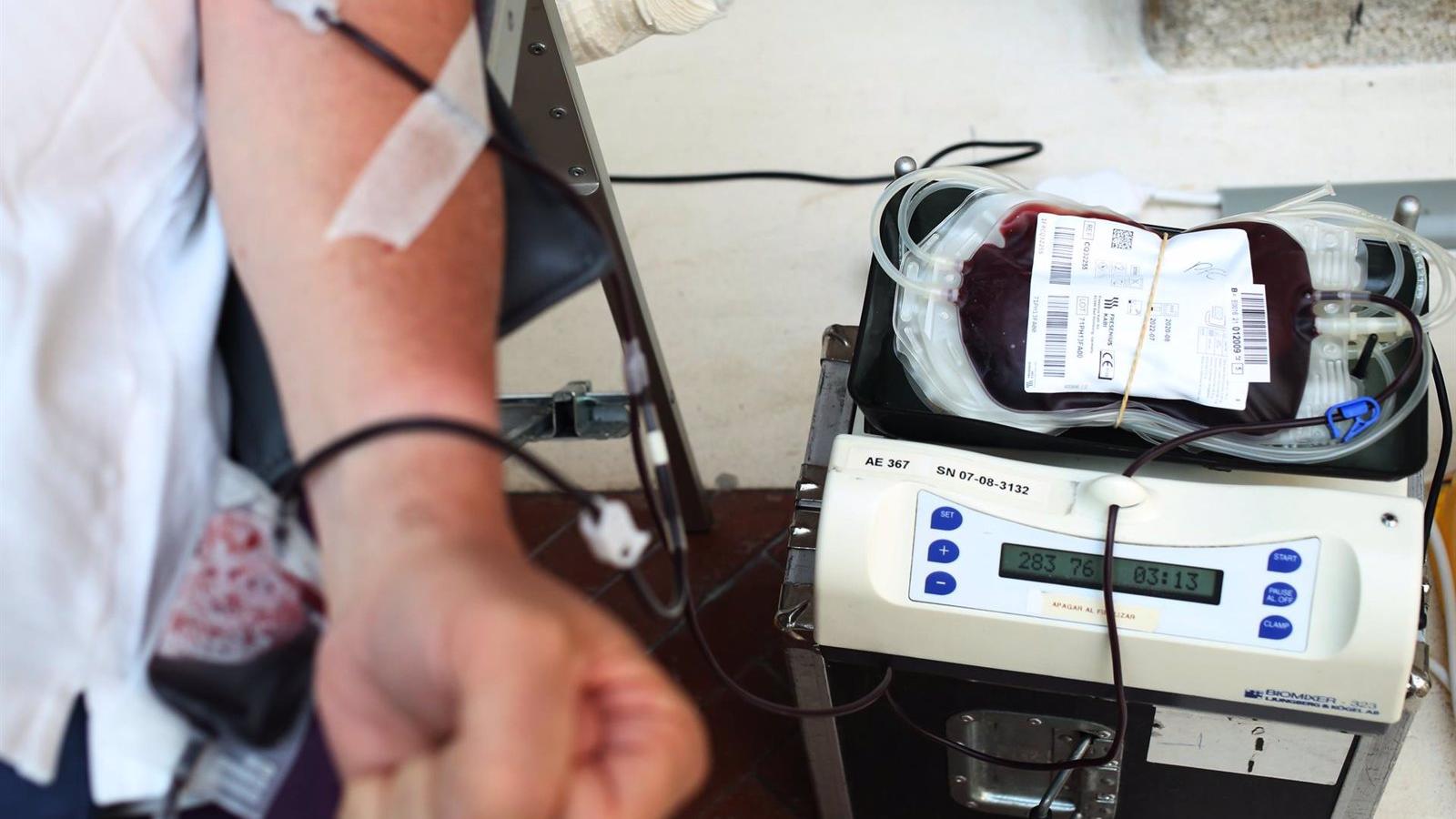 Los taxistas ofrecerán trayectos gratuitos en la XX Maratón de Donación de Sangre del Hospital Ramón y Cajal