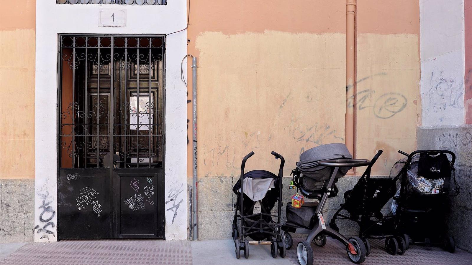 Un tribunal anula la orden del Ayuntamiento de cancelar la cesión vecinal de la Casa del Cura, en la plaza del 2 de Mayo