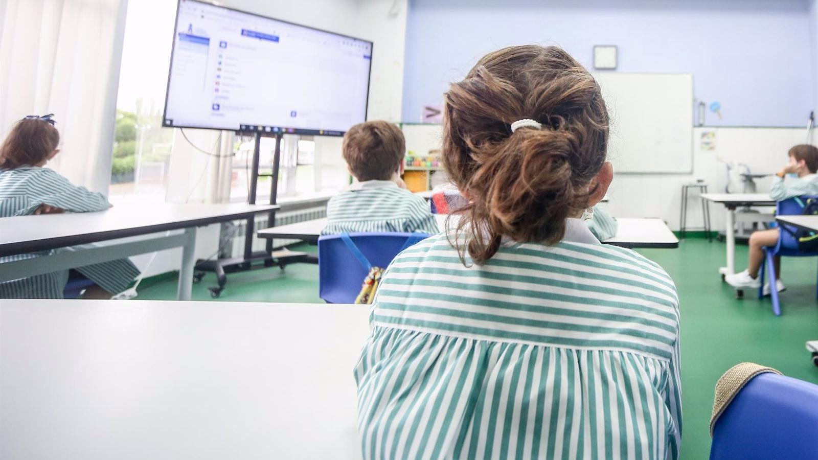 Madrid es la cuarta región española en menor tasa de abandono escolar y la segunda en mayor nivel de estudios en adultos