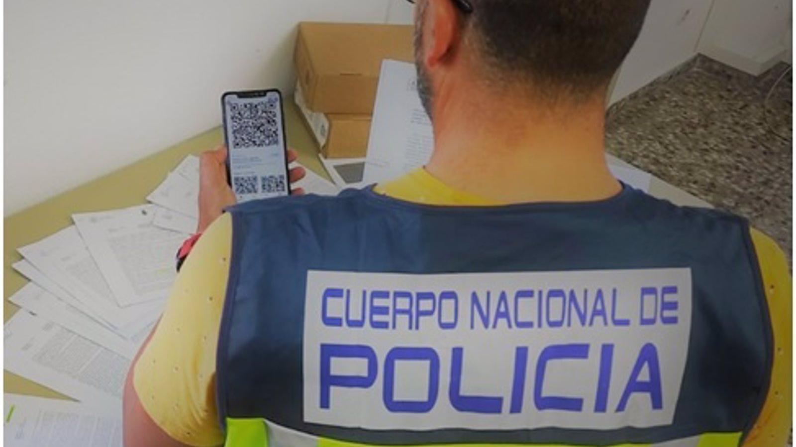 La Policía Nacional alerta sobre nuevos tipos de estafas telefónicas a comercios con códigos QR