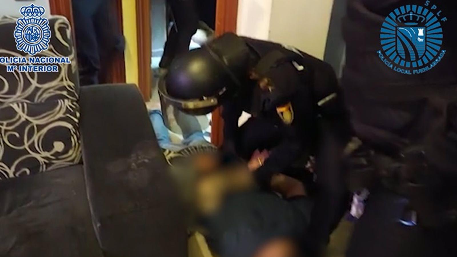 Tres detenidos y desmantelado uno de los mayores puntos de drogas en el centro de Fuenlabrada