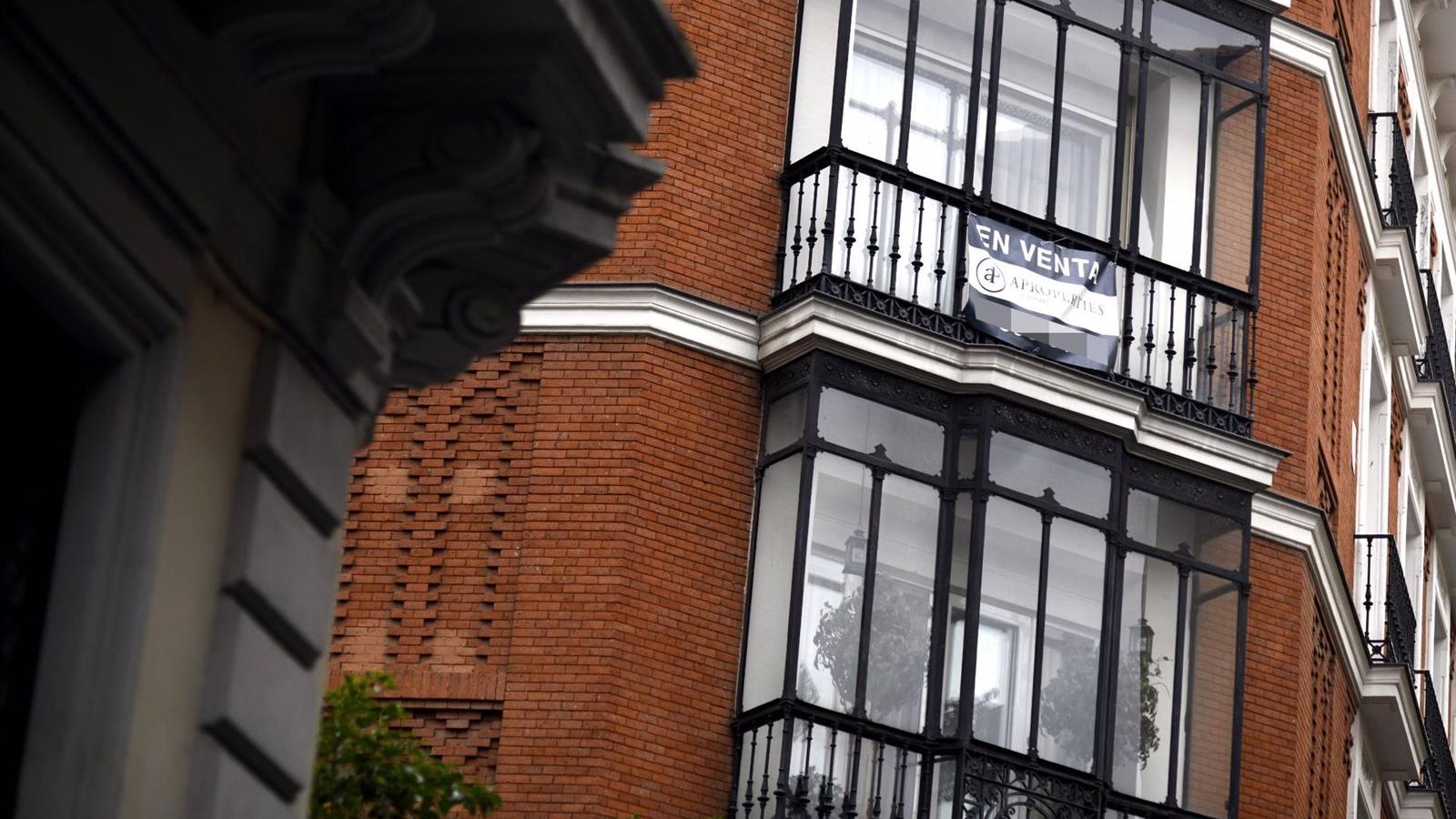 La compraventa de viviendas en la Comunidad crece un 21,6% en octubre, seis décimas menos que la media nacional