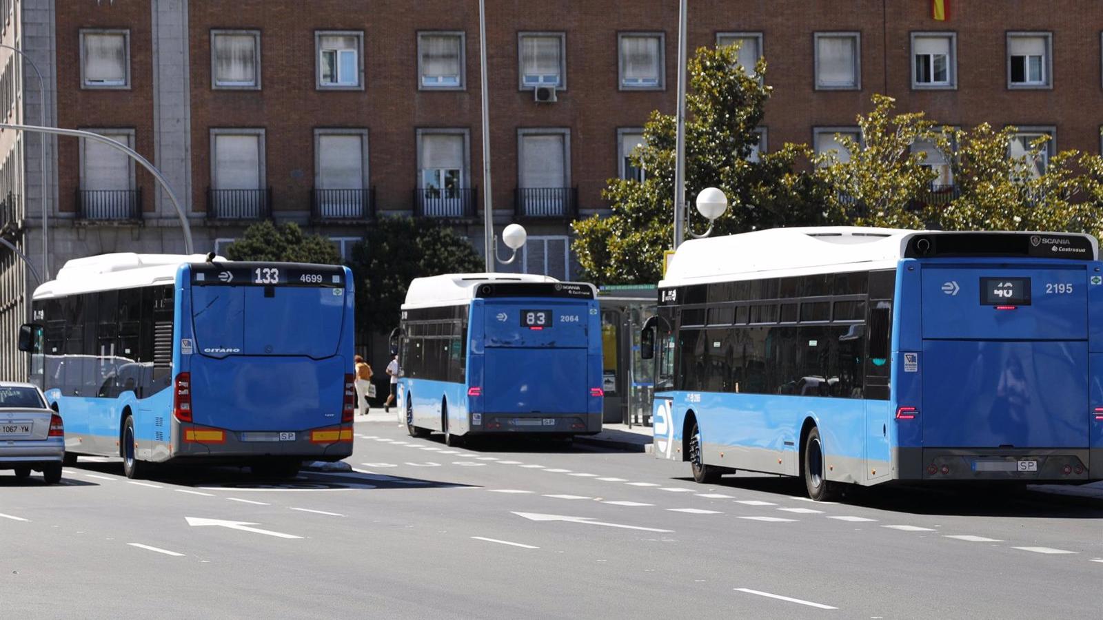 Detenido un hombre por realizar tocamientos a chicas jóvenes en un autobús de la zona universitaria