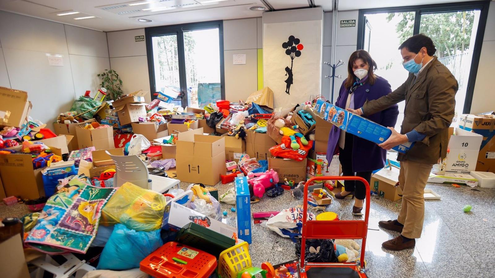 La recogida de juguetes consigue más de 300 cajas de donaciones en Pozuelo de Alarcón