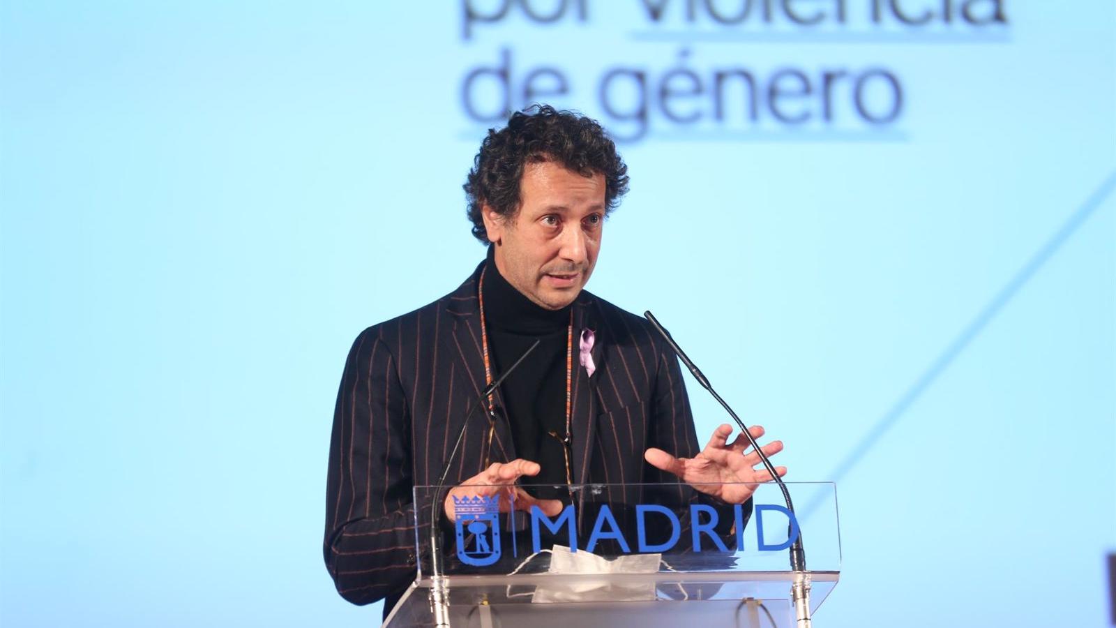 El concejal de Recupera Madrid Felipe Llamas se niega a votar a favor de los presupuestos y presenta su renuncia El concejal de Recupera Madrid Felipe Llamas se niega a votar a favor de los presupuestos y presenta su renuncia