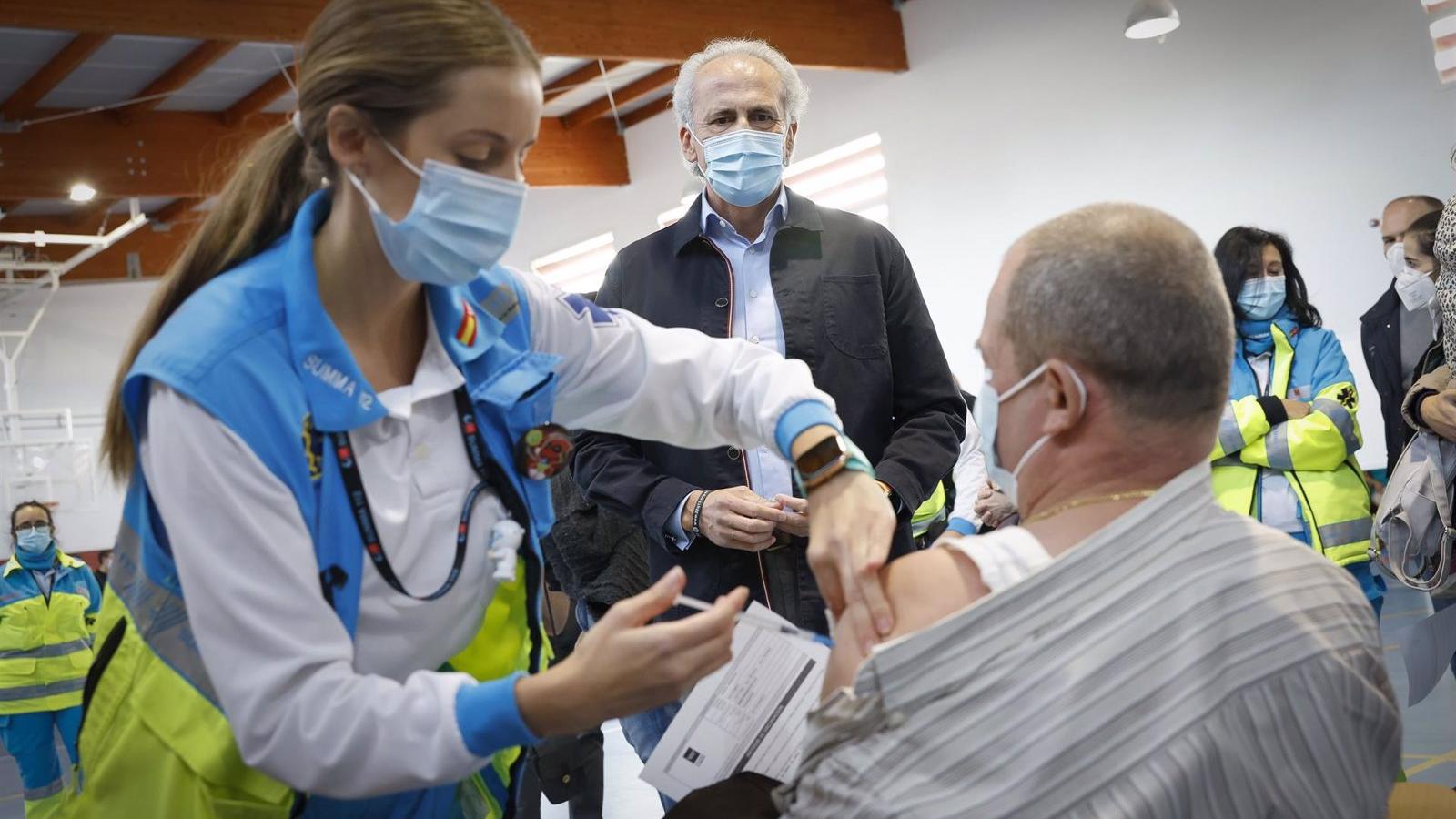 La autocita para tercera dosis se abre este miércoles para la franja de 40 a 45 años