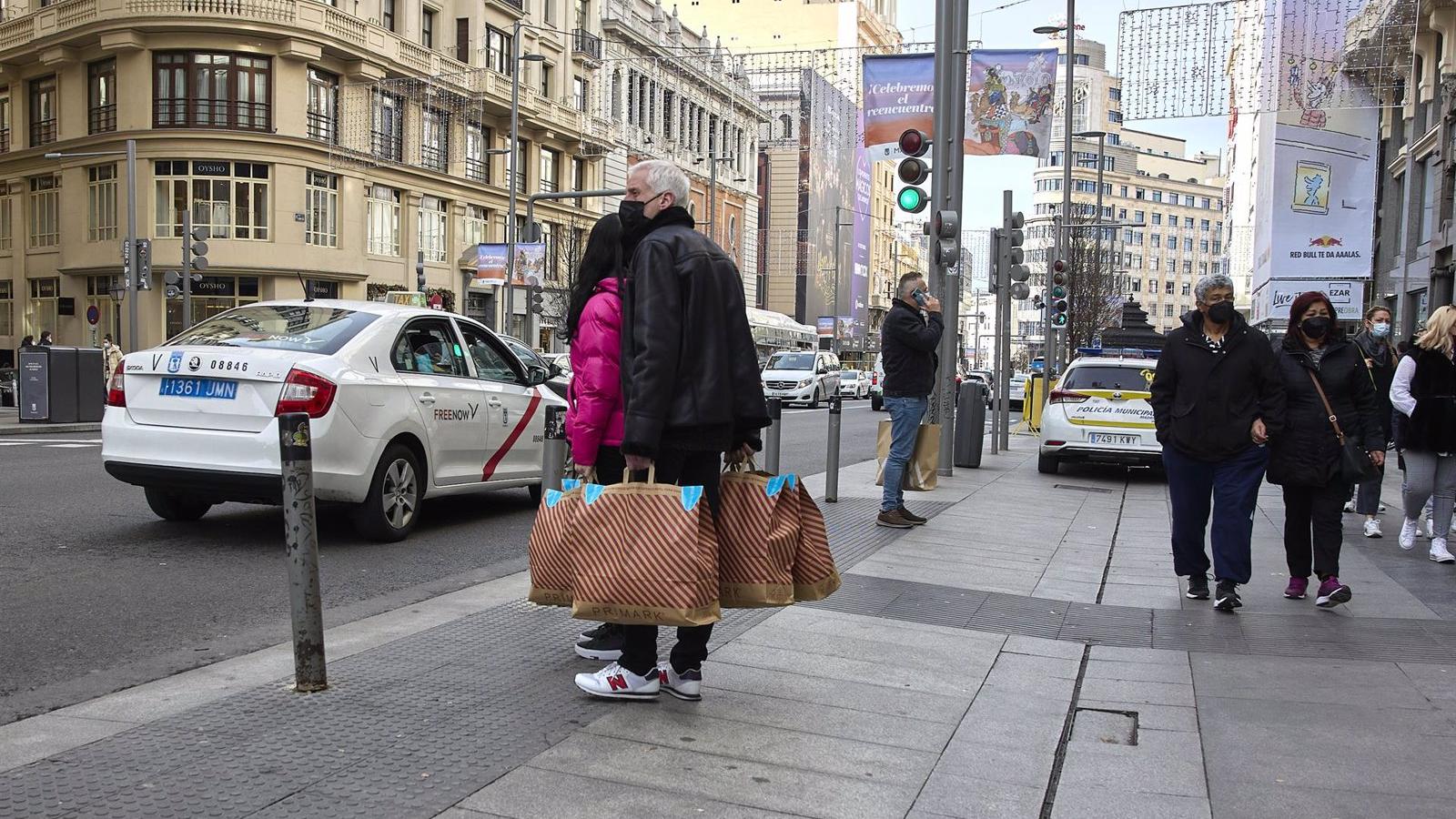 La población de Madrid se sitúa en 3.305.408 en 2021, 29.000 habitantes menos que hace un año