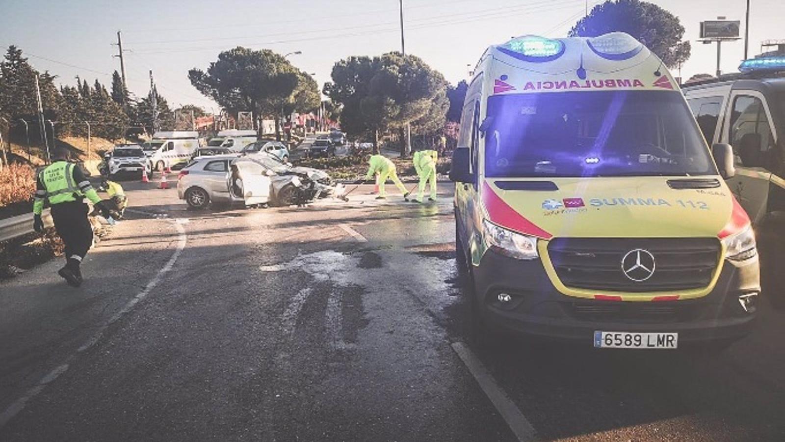 Un hombre grave y dos en estado moderado en un accidente de tráfico cerca de Las Rozas