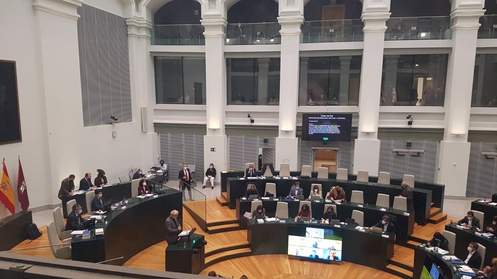 Ortega Smith califica de "tramposo e ilegal" el acuerdo presupuestario entre el Gobierno municipal y el grupo Mixto Ortega Smith califica de "tramposo e ilegal" el acuerdo presupuestario entre el Gobierno municipal y el grupo Mixto
