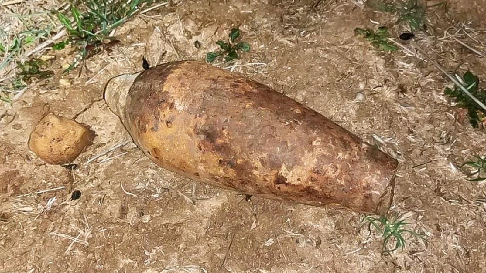 Retiran un obús de la Guerra Civil encontrado en plena calle Sagasta de Madrid Retiran un obús de la Guerra Civil encontrado en plena calle Sagasta de Madrid