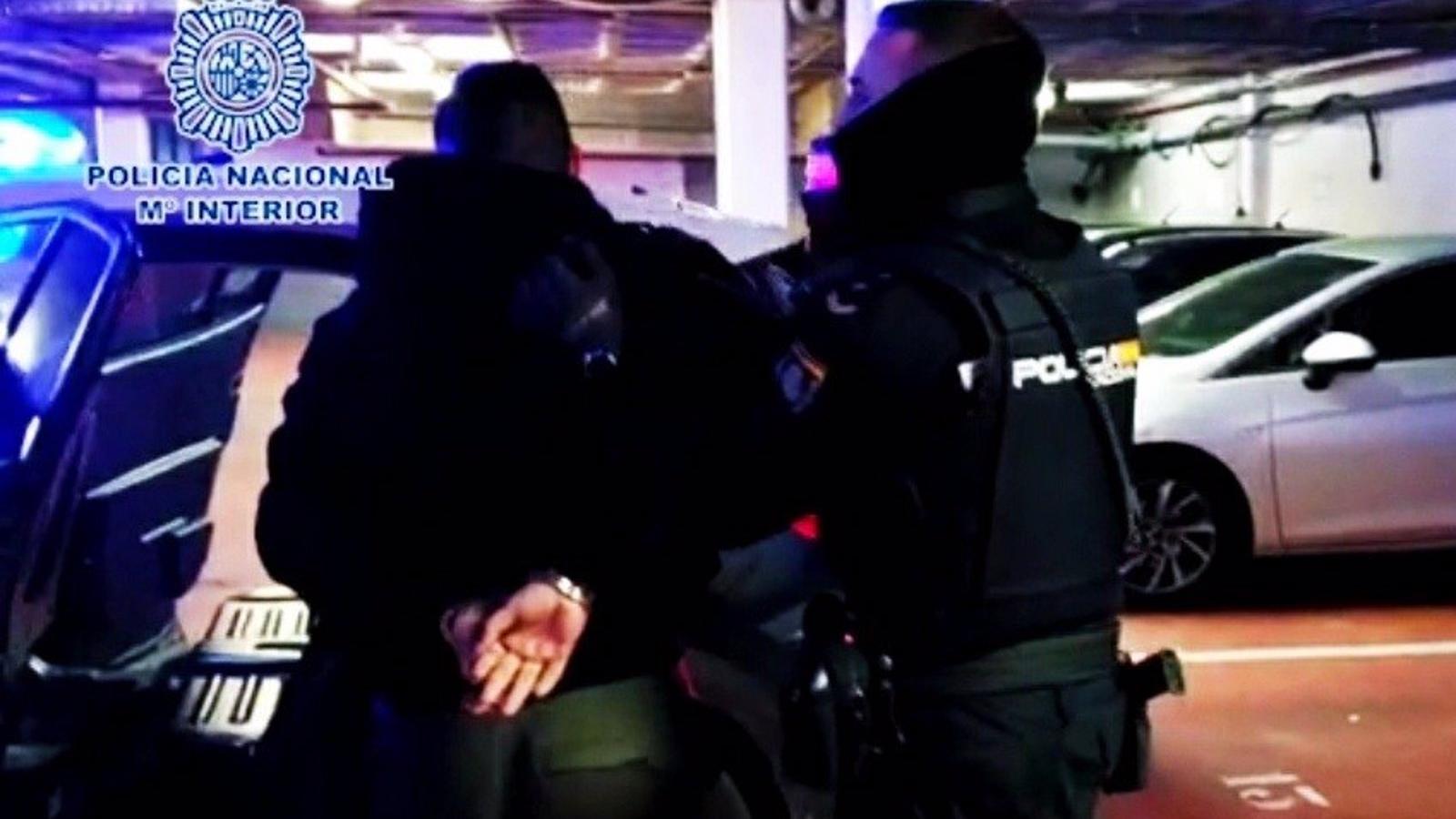 Cinco detenidos por agredir a un joven hasta dejarlo inconsciente durante una fiesta de Nochebuena en Coslada
