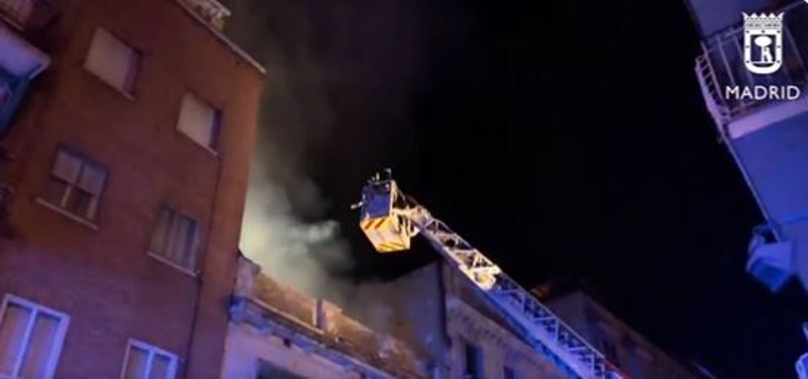 Controlado un incendio en un edificio de Tetuán que deja cuatro personas heridas, una con pronóstico reservado