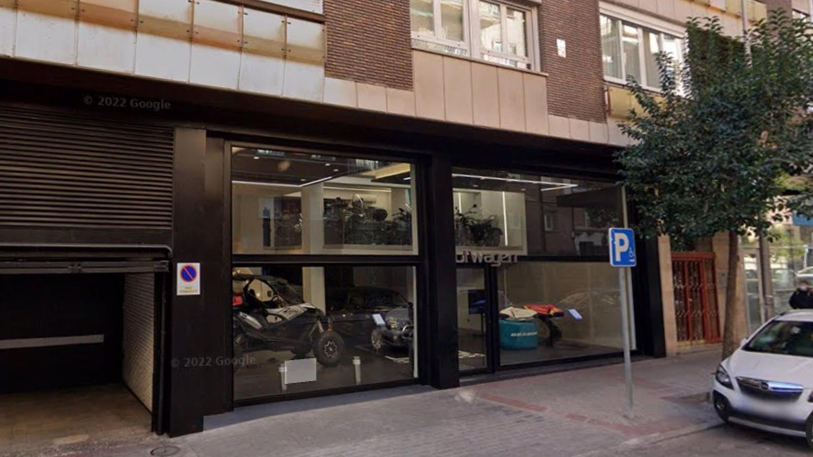 Roban con 'alunizaje ' cuatro motos de agua valoradas en 76.000€ en un concesionario del barrio de Salamanca