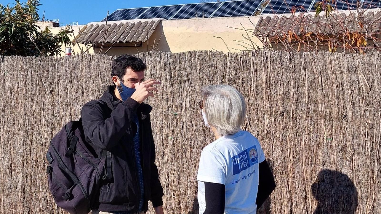 La Fundación United Way recauda fondos para instalar kits solares y llevar energía solar a la Cañada Real