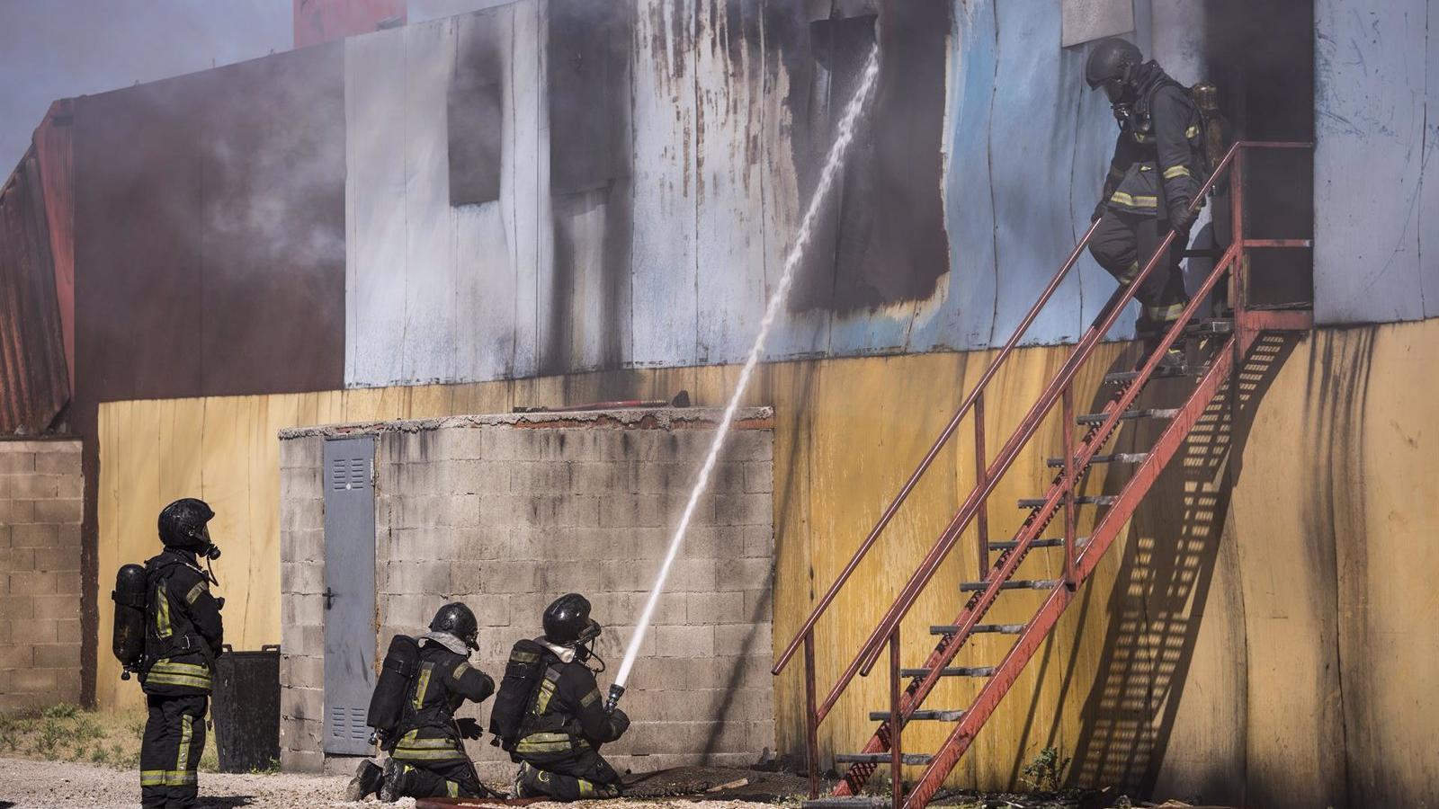 La Comunidad de Madrid aprueba la llegada de varias dotaciones guardia a los Bomberos y la revisión de todas las infraestructuras La Comunidad de Madrid aprueba la llegada de varias dotaciones guardia a los Bomberos y la revisión de todas las infraestructuras