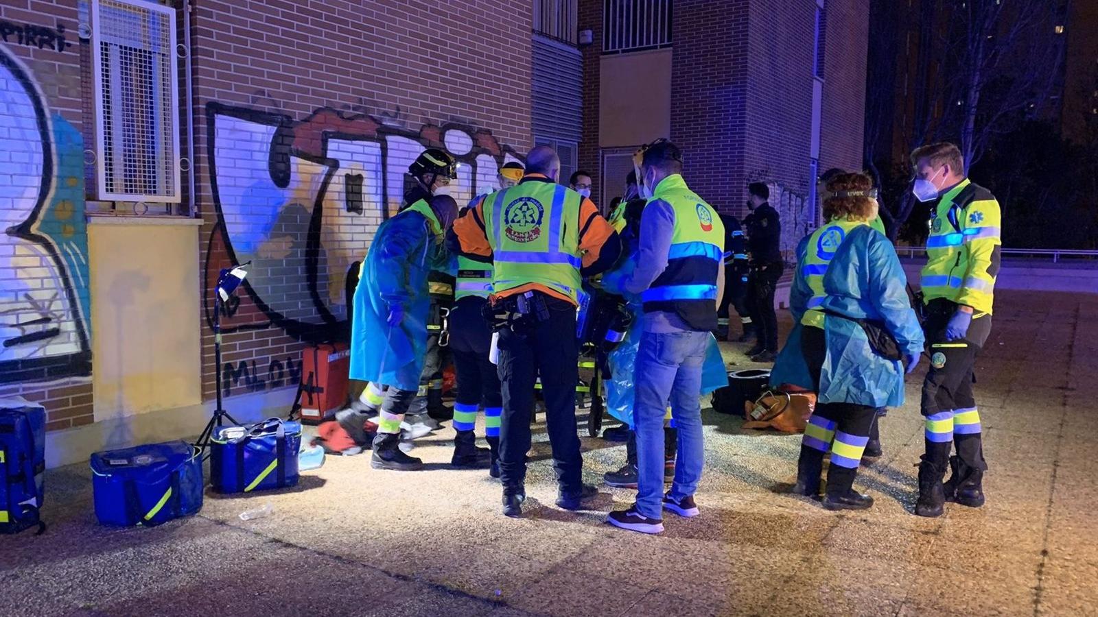 Detenidos los dos hombres heridos graves tras caerse de un quinto piso que estaban robando