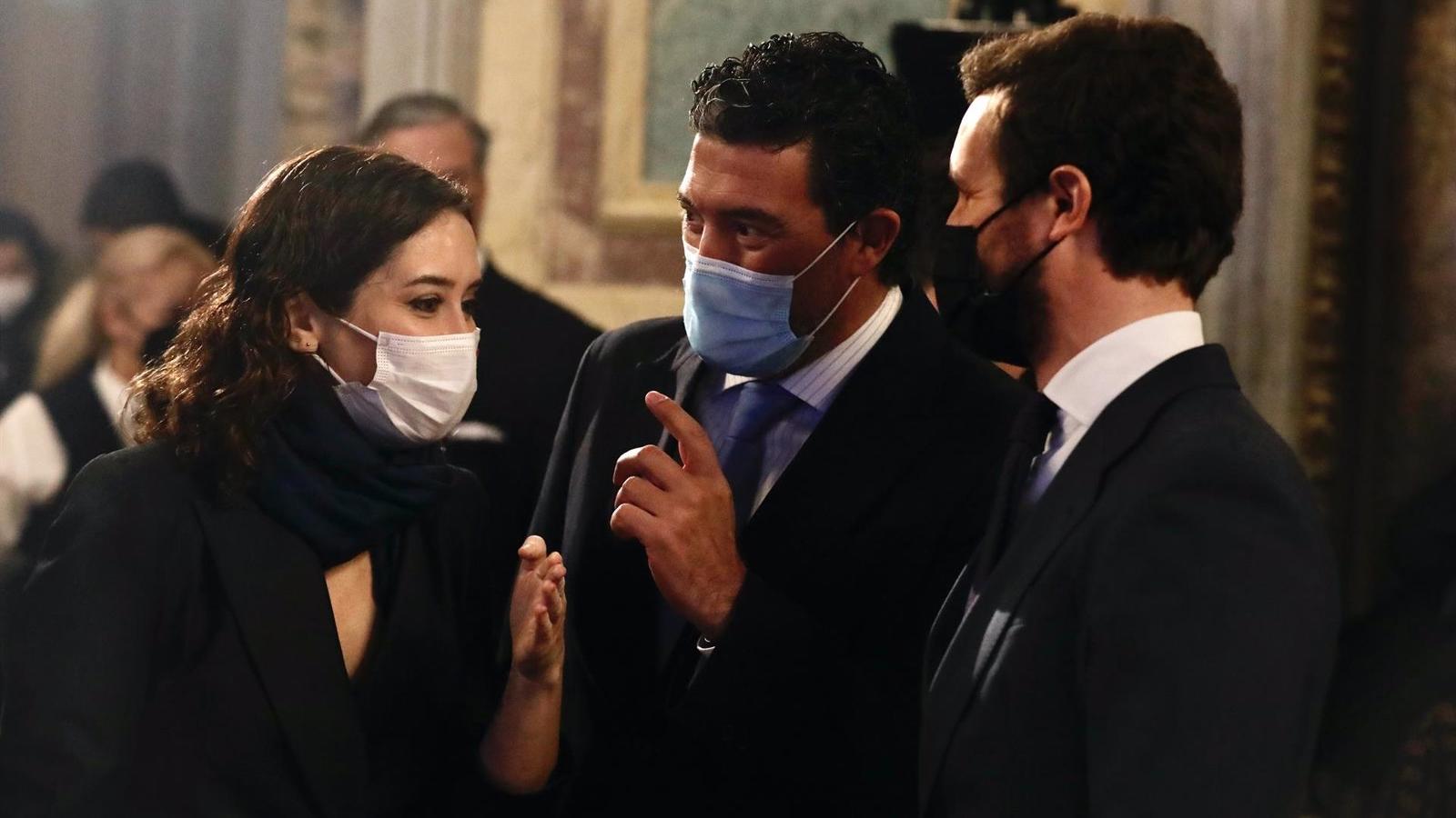 El entorno de Ayuso dice que Casado le propuso levantarle el expediente a cambio de decir que el PP no la ha investigado