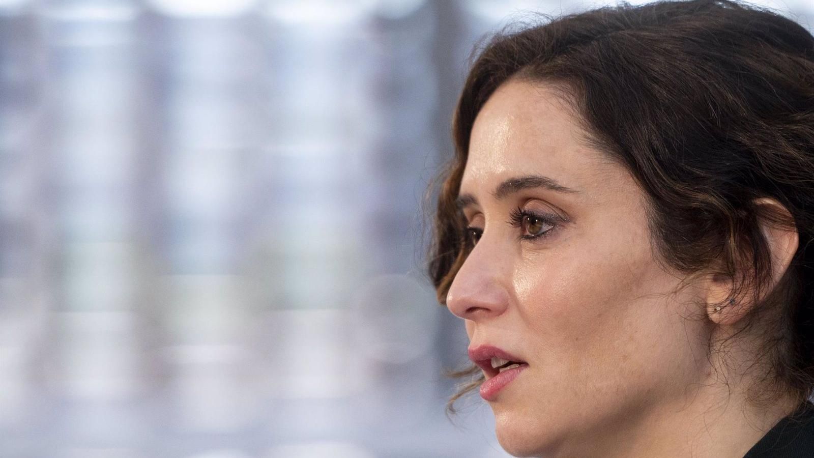 Díaz Ayuso asegura que trabajará para que la Comunidad "siga arriba" y su partido en Madrid "se renueve desde los cimientos"